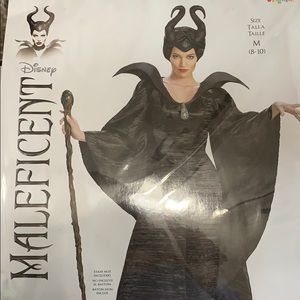 Disney’s Maleficent deluxe adult costume